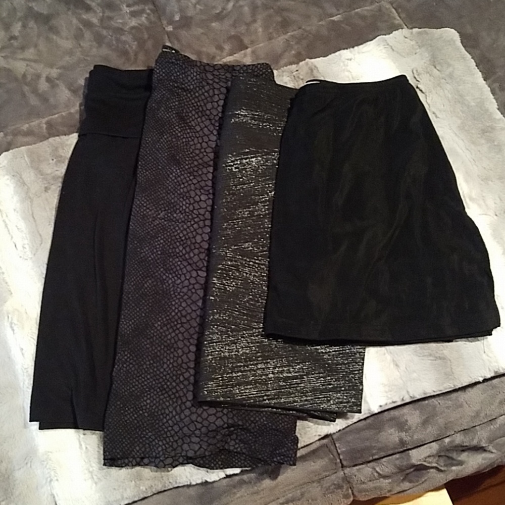Black skirt bundle